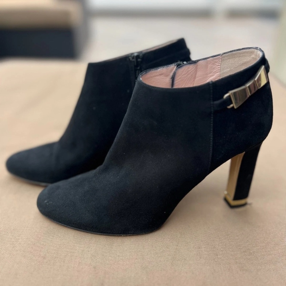 Kate Spade Womens Black Suede Gold Bow Heeled Ankle Bootie Side Zip Size 8.5 - Picture 9 of 9